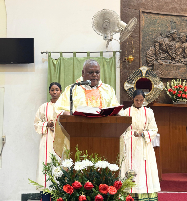 Fr. Alphonse Shah, Parish Priest, at the pulpit